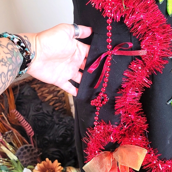 **SOLD** Ugly Christmas Sweater Party Light up Grinch Dress - Picture 4 of 7